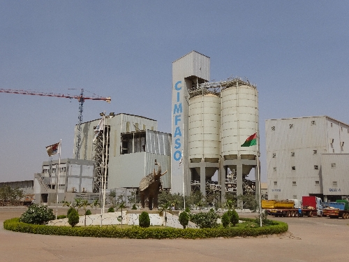 Errichtung einer Bahnentladung für Klinker, Zementwerk CIMFASO, Ouagadougou / Burkina Faso